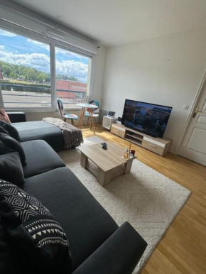 Charmant appartement près de la Défense et Paris
